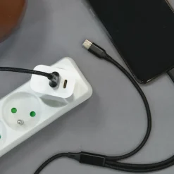 AKASHI chargeur secteur usb-a + usb-c 15w blanc< Téléphone Mobile