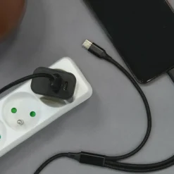 AKASHI chargeur secteur usb-a + usb-c 15w noir< Téléphone Mobile