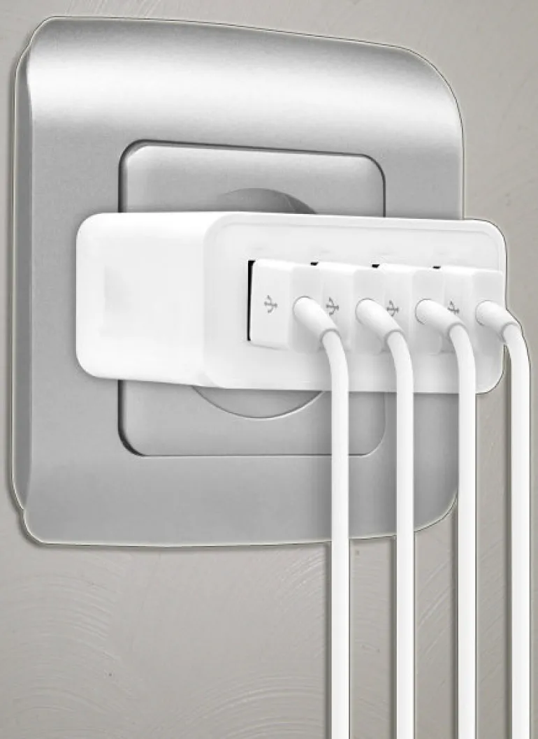 AKASHI c/secteur rapide intelligent 4usb 5a blc< Téléphone Mobile