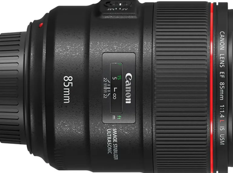 CANON EF 85/1.4 L IS USM< Focale Fixe
