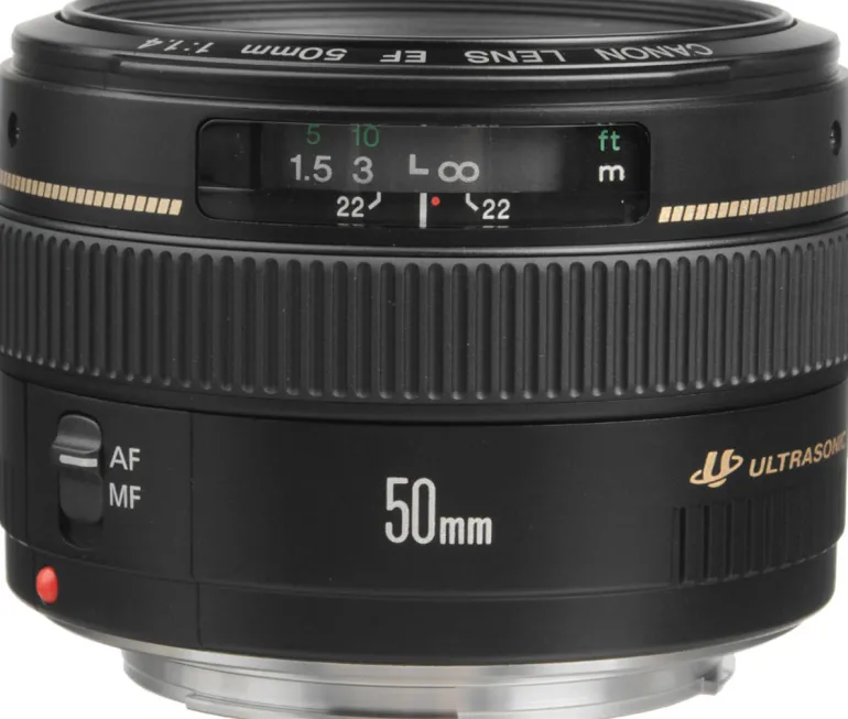 CANON EF 50/1.4 USM< Focale Fixe