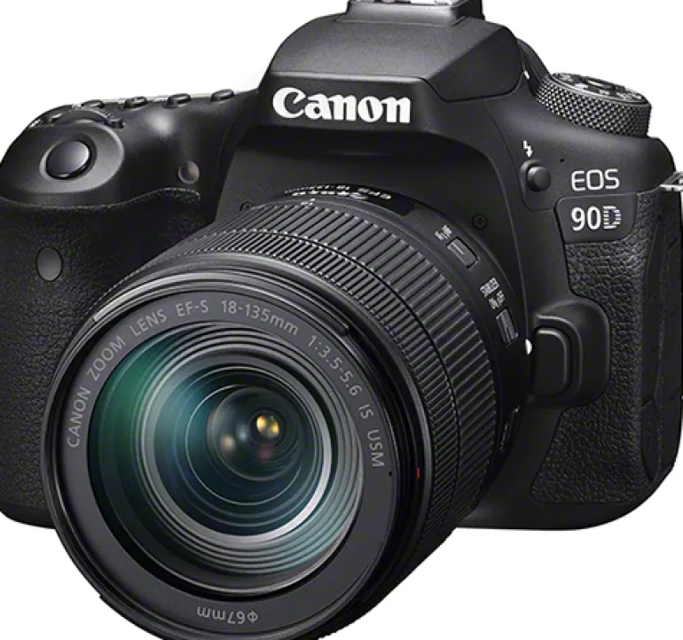 CANON EOS 90D + 18-135 IS USM< Reflex