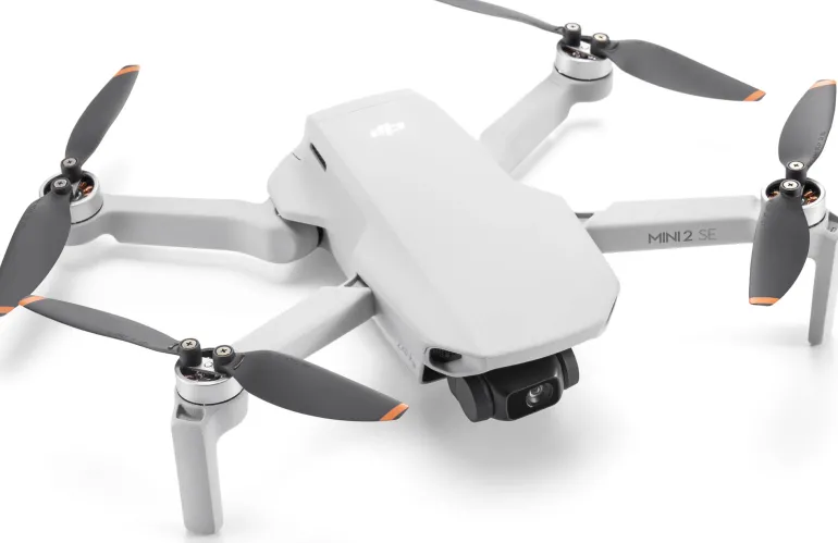 DJI DRONE MINI 2 SE FLY MORE COMBO< Drone