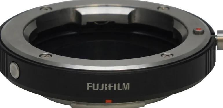 FUJIFILM FUJIBAGUE ADAPTATION MONTURE X VERS M< Accessoires