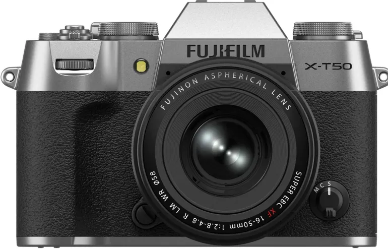 FUJIFILM FUJIX-T50 SILVER + XF 16-50MM< Hybride