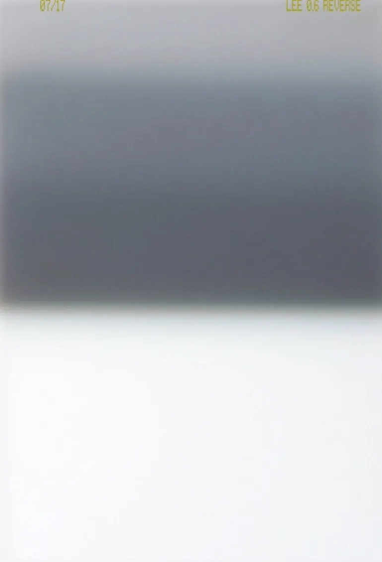 LEE FILTERS Filtre degrade Reverse ND 0.6 100x150< Filtres