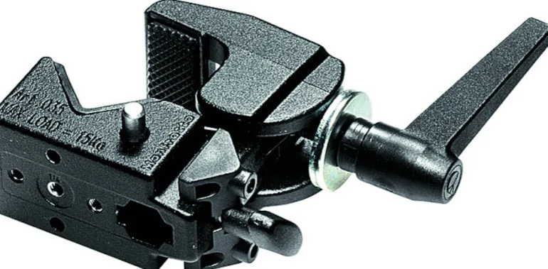 MANFROTTO super clamp w/o stud 035.< Accessoires Trépieds