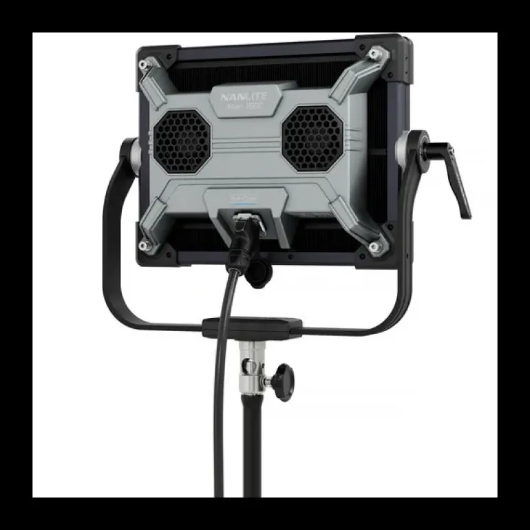 NANLITE ALIEN 150C PANNEAU RGBWW< Eclairage Studio