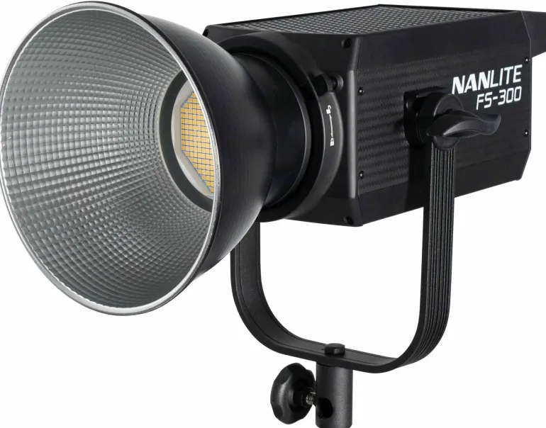 NANLITE FS-300 PROJECTEUR LED DAYLIGHT< Eclairage Studio