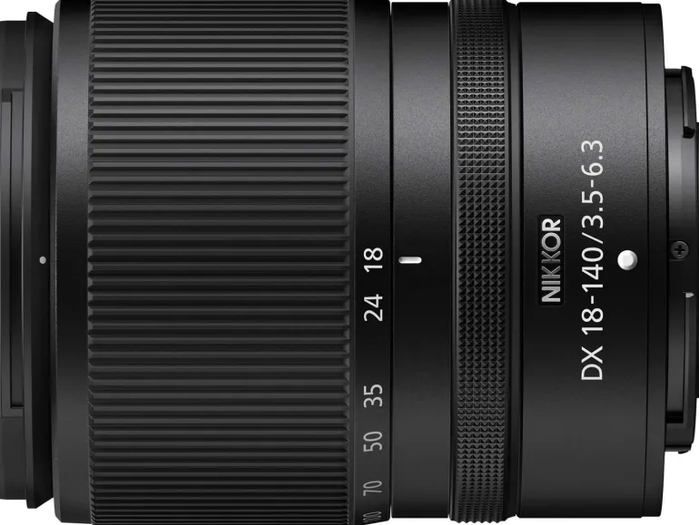 NIKON 18-140/3.5-6.3 DX VR NIKKOR Z< Zoom