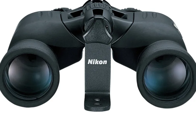 NIKON ADAPTATEUR TRA-2 ACTION FIXATION PIED< Accessoires Trépieds