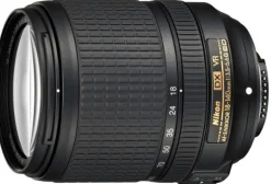 NIKON AF-S DX 18-140/3.5-5.6G ED VR< Zoom