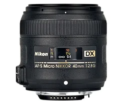 NIKON AF-S DX 40/2.8G MACRO< Focale Fixe