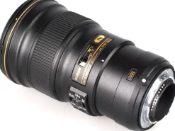 NIKON AF-S 300/4E PF ED VR< Focale Fixe