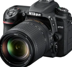 NIKON D7500 + 18-140 VR< Reflex