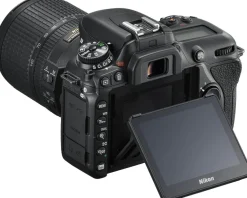 NIKON D7500 + 18-140 VR< Reflex