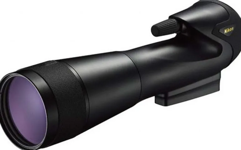 NIKON LONGUE VUE PROSTAFF 5 82 A< Jumelles