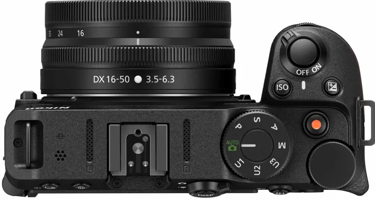 NIKON Z 30 + 16-50 DX< Hybride