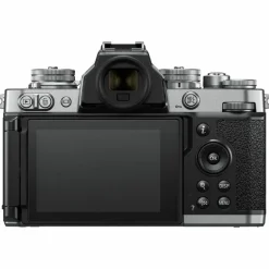 NIKON Z FC + 18-140< Hybride