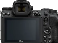 NIKON Z6 II + 24-200/4-6.3 VR< Hybride