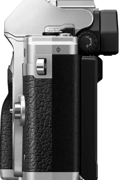 OLYMPUS OM-D E-M10 MARK IV ARGENT BOITIER NU< Hybride