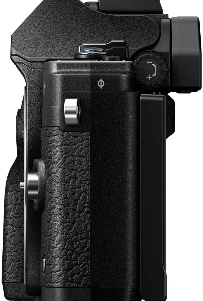 OLYMPUS OM-D E-M10 MARK IV NOIR BOITIER NU< Hybride
