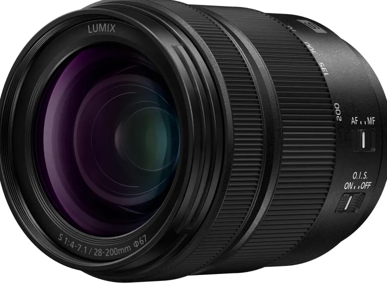 PANASONIC 28-200/4.0-7.1 LUMIX S MACRO< Zoom