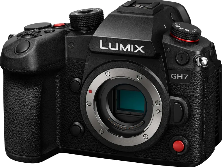 PANASONIC LUMIX GH-7 BOITIER NU< Hybride