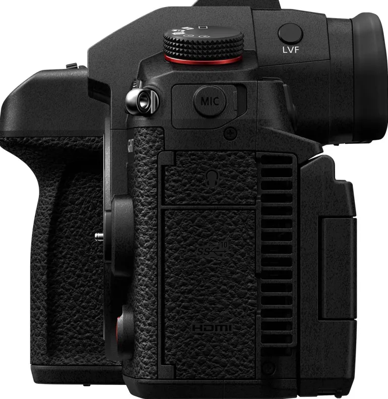 PANASONIC LUMIX GH-7 BOITIER NU< Hybride