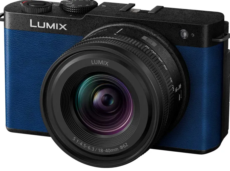 PANASONIC LUMIX S9 BLEU + 18-40/4.5-6.3< Hybride