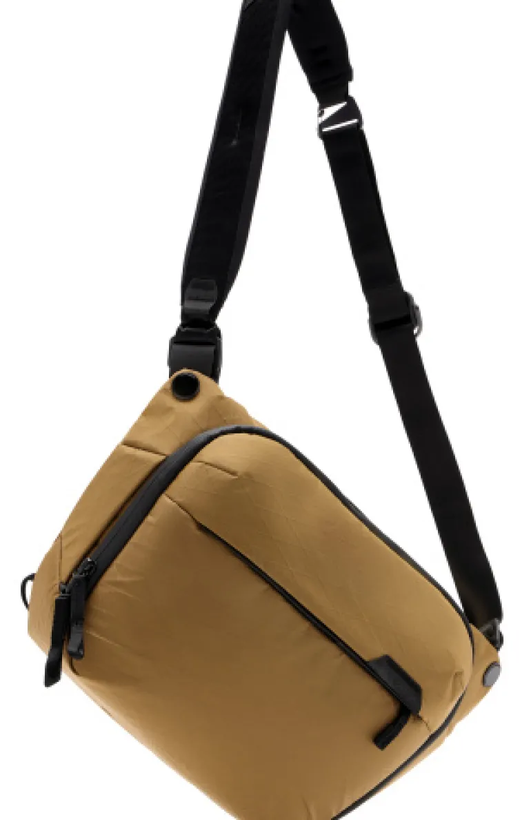 PEAK DESIGN EVERYDAY SLING 6L COYOTE FOURRE-TOUT< Fourre Tout