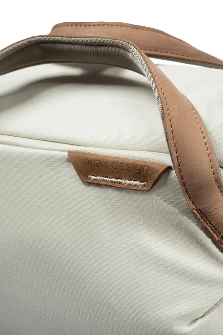 PEAK DESIGN EVERYDAY TOTEPACK 20L V2 BN SAC A DOS< Sacs À Dos