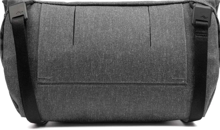 PEAK DESIGN THE FIELD POUCH V2 CHARCOAL FOURRE-TOUT< Fourre Tout