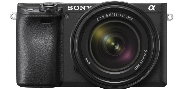SONY ALPHA 6400 + 18-135< Hybride