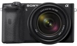 SONY ALPHA 6600 + 18-135 OSS< Hybride