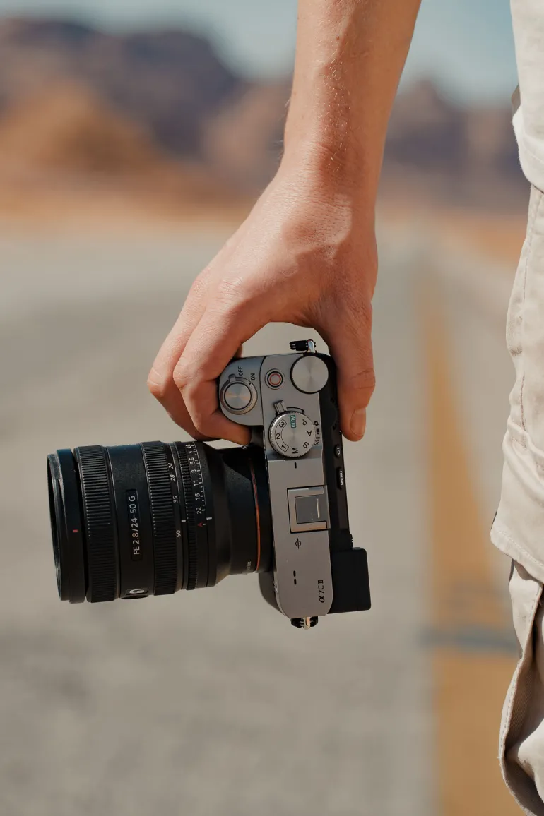 SONY SEL FE 24-50/2.8 G< Zoom