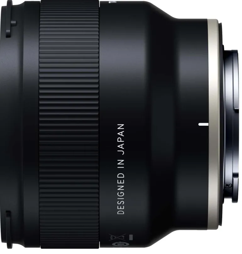 TAMRON 24/2.8 DI III OSD MACRO SONY FE< Focale Fixe
