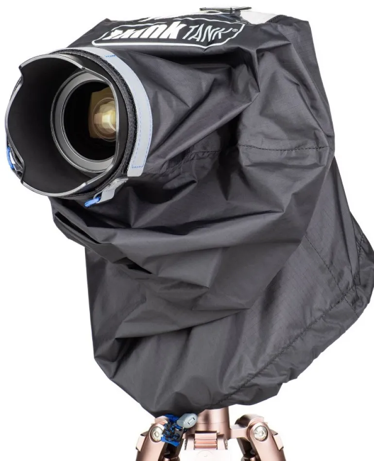THINK TANK HOUSSE ANTI-PLUIE URGENCE - MEDIUM< Accessoires